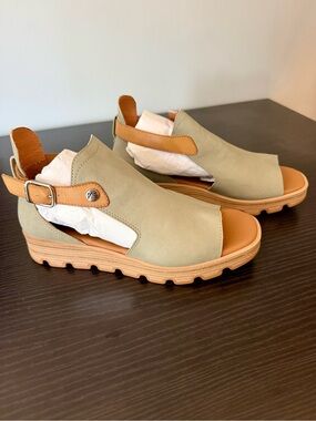 NEW Paula Urban 26-551 Sunset Uva Sage Green Size 39